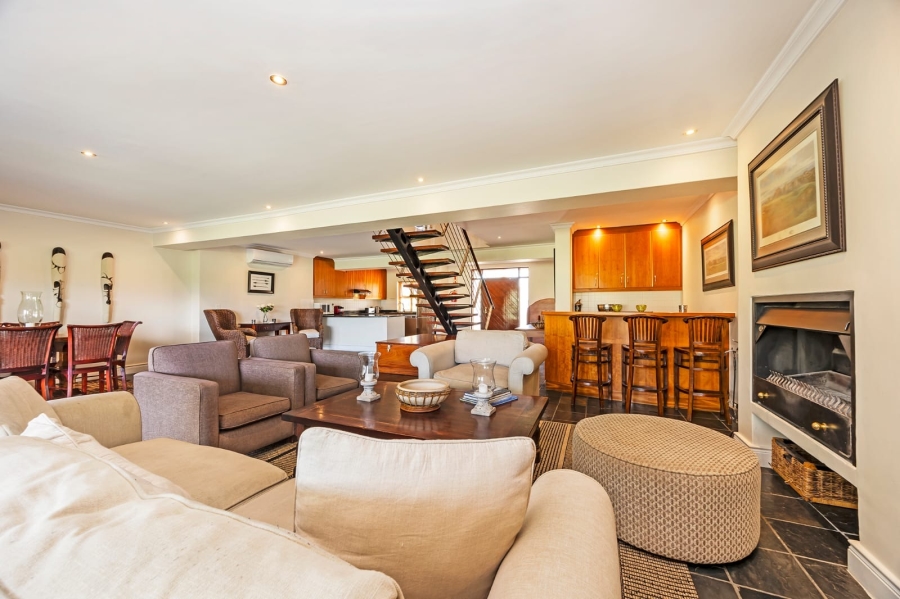 4 Bedroom Property for Sale in Boschenmeer Golf Country Estate Western Cape